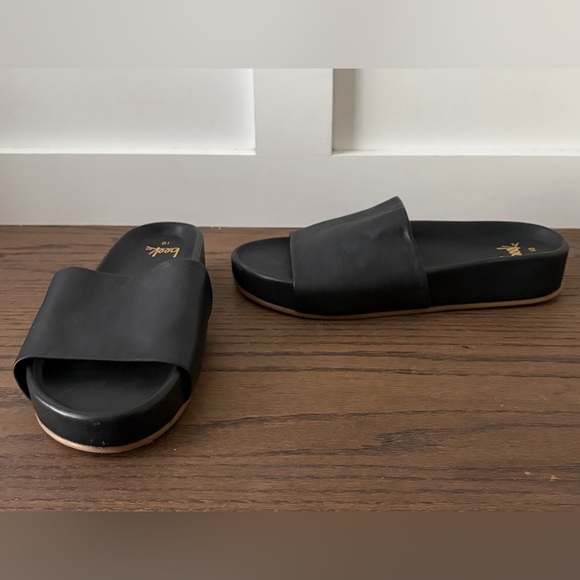 beek Pelican Black Leather Mules Sandal Size 10 - Picture 9 of 13